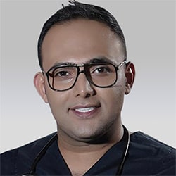 پیام وزیری تئاتر
